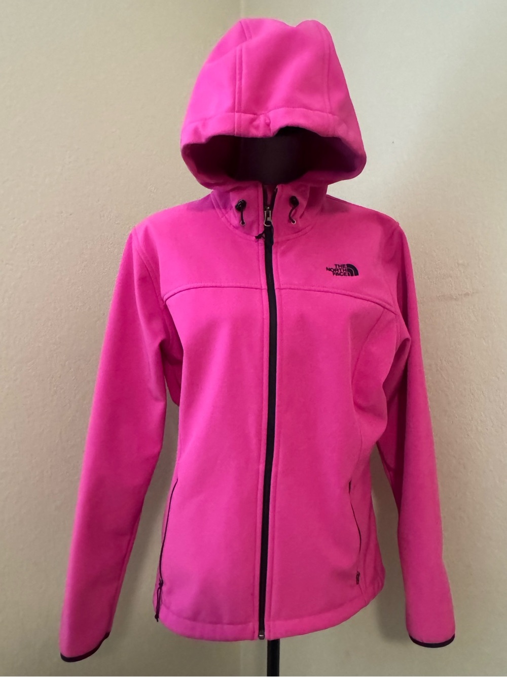 The North Face Women's Hot Pink Hooded Fleece Jacket